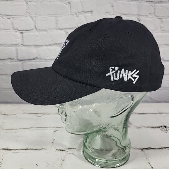 PIXEL VAULT Punks Hat Mens OSFA Black Snapback Baseball Cap Rare HTF - Picture 3 of 8